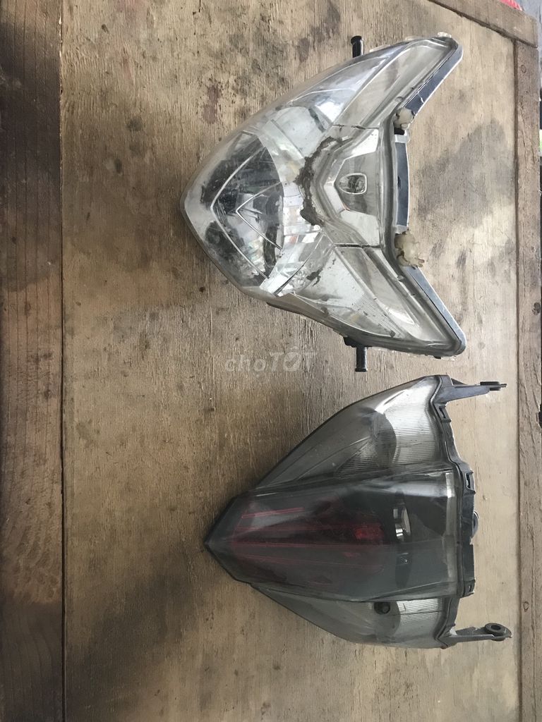 1 cặp đèn trước và sau xe ex 135. Mua bán Phụ tùng xe tại Huyện Bến Lức Long An được đăng bởi Nguyên  hình 2