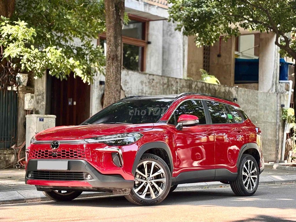 Toyota Corolla Cross 2024 1.8 V - 5000 km. Mua bán Ô tô tại Quận Cầu Giấy Hà Nội được đăng bởi Bùi Đình Thông hình 1