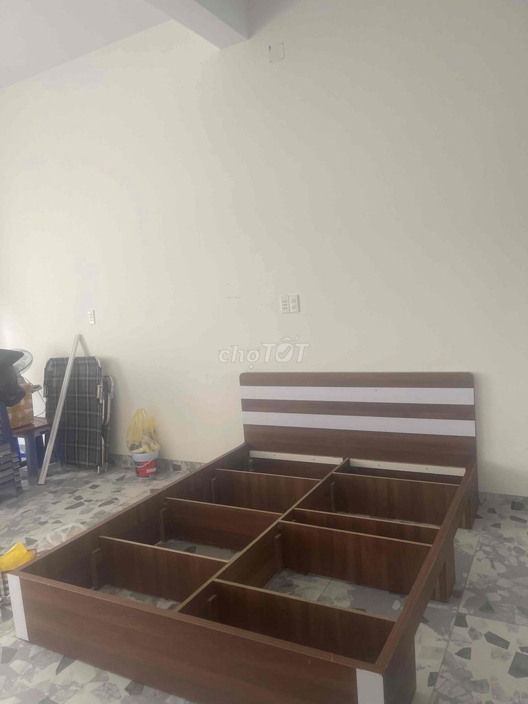 Chuyển nhà cần bán gấp giường 1.6x2m