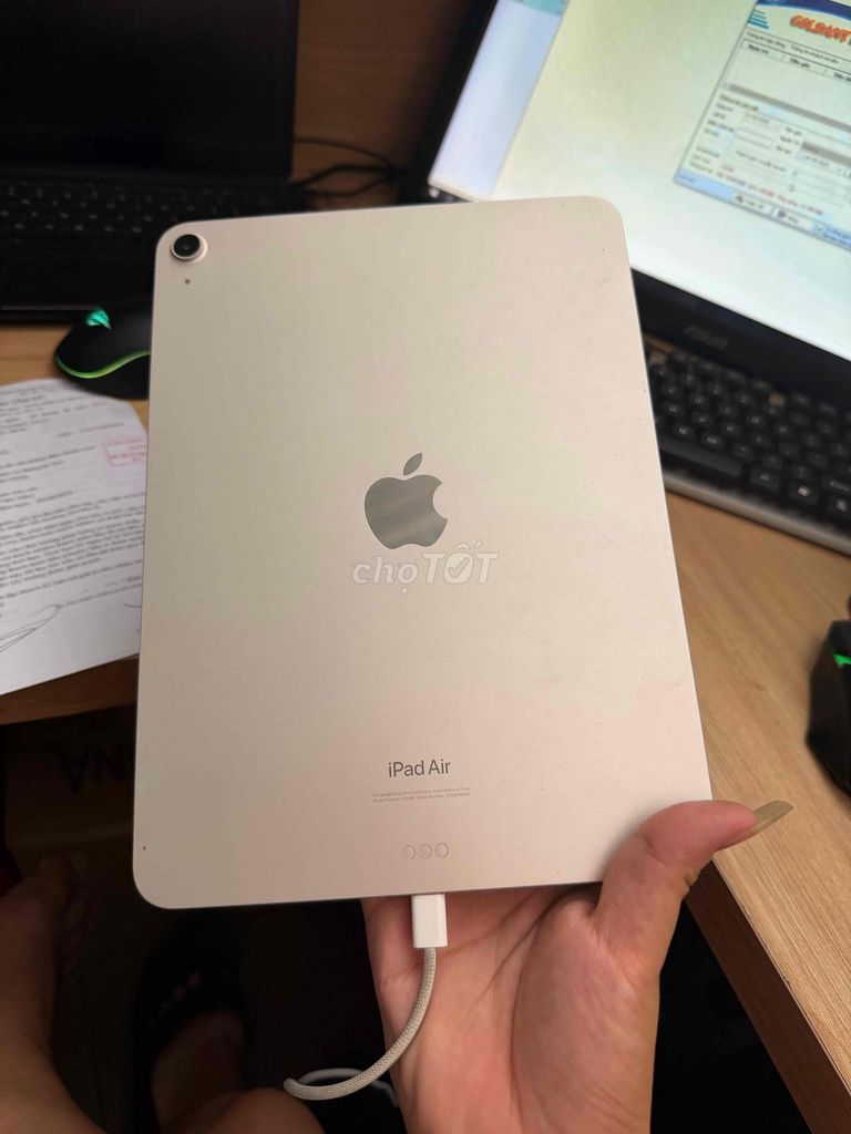 Apple iPad Air 5 64GB Wifi Trắng. Mua bán Máy tính bảng tại Thành phố Thủ Đức Tp Hồ Chí Minh được đăng bởi Anh Phát hình 1