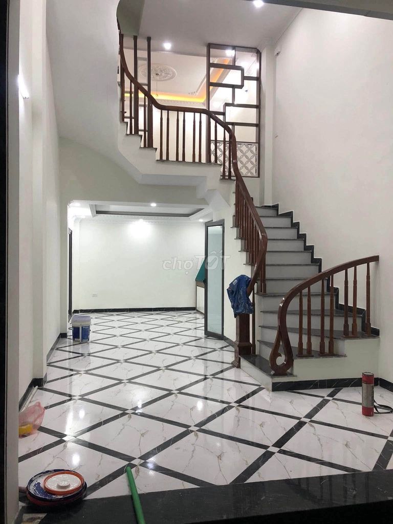Дом площадью 45 м² в аренду в Куинь Лане, Винь Куинь, Тхань Три