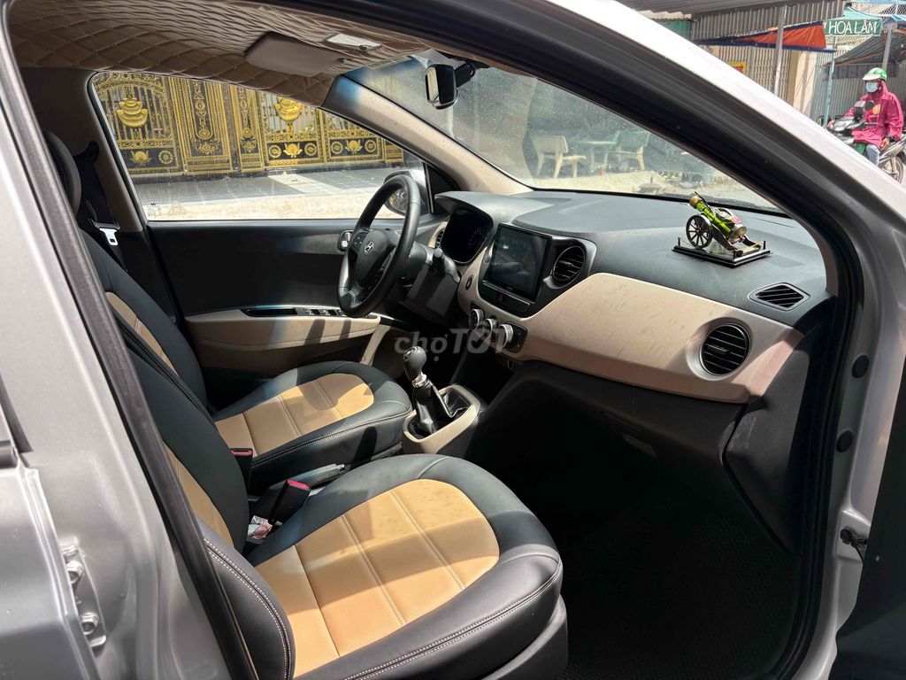 Hyundai Grand i10 2018 Sedan 1.2 MT - 78000 km. Mua bán Ô tô tại Huyện Bình Chánh Tp Hồ Chí Minh được đăng bởi Trân công Đai hình 6