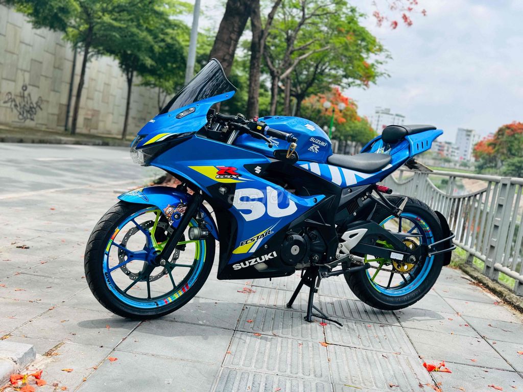 Suzuki Gsx R150 SmartKey- xe đã độ body to khủng