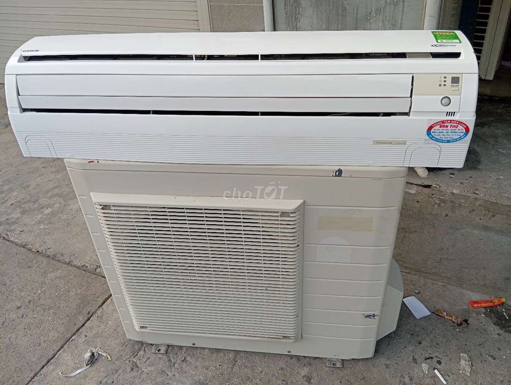 Máy lạnh daikin 2.5 ngựa.máy tiết kiệm điện