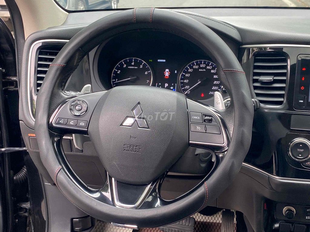 Missu OUTLANDER PREMIUM 2.4,4x4 Black Edition. Mua bán Ô tô tại Quận Long Biên Hà Nội được đăng bởi DUONGMINH AUTO  hình 7