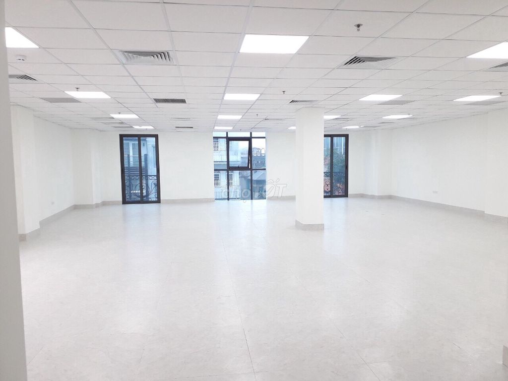 Cho thuê vp phố hoàng văn thái,dtsd 100m2,thông sàn,giá từ 15tr/th