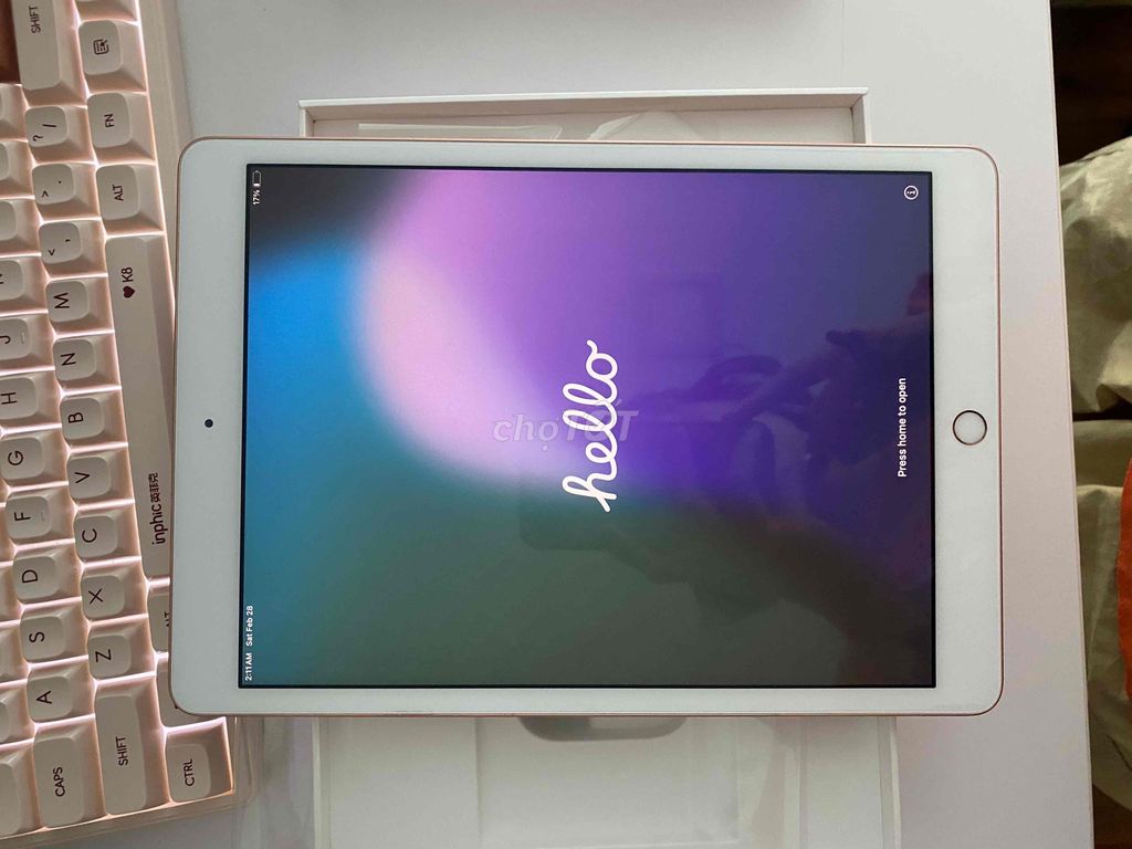 Apple iPad Gen 7th 128GB Vàng hồng Mới. Mua bán Máy tính bảng tại Huyện Nhà Bè Tp Hồ Chí Minh được đăng bởi Nguyen Tu Duyen hình 1