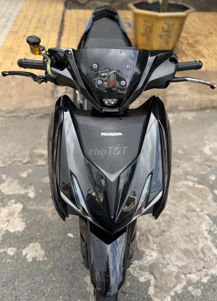 Очистка главного хоста машины Honda Winner X 65 зз