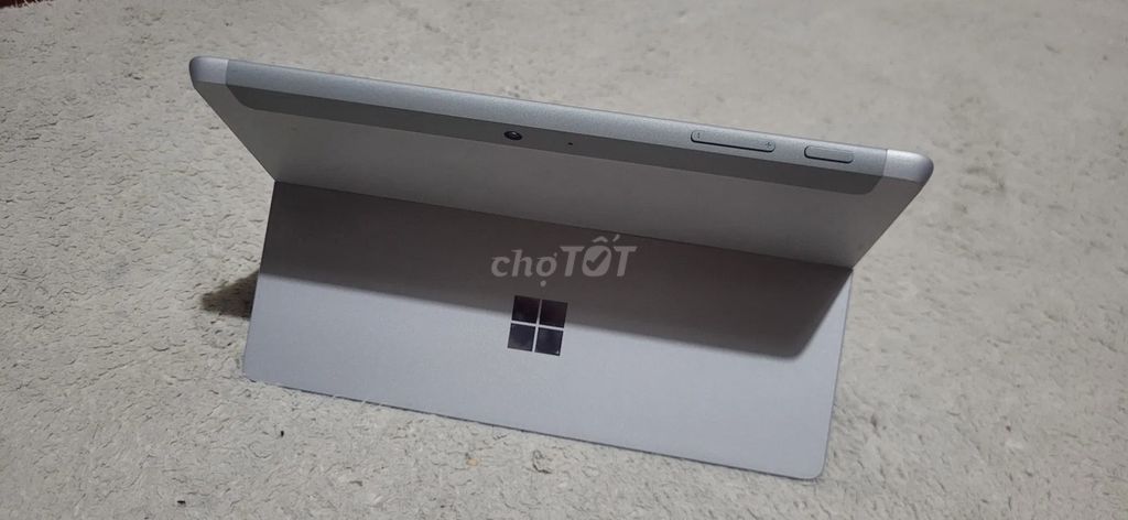 Microsoft Surface Go 10.1 inch 8GB/128GB. Mua bán Máy tính bảng tại Quận Ninh Kiều Cần Thơ được đăng bởi Tuan Nguyen hình 1