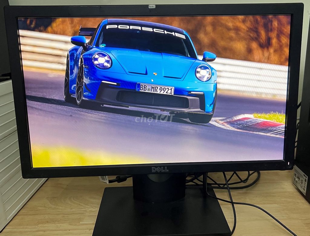 Dell 19 inch HD VGA Màn hình máy tính. Mua bán Phụ kiện (Màn hình, Chuột...) tại Quận Tây Hồ Hà Nội được đăng bởi MayTinhGiaReHaNoi hình 1