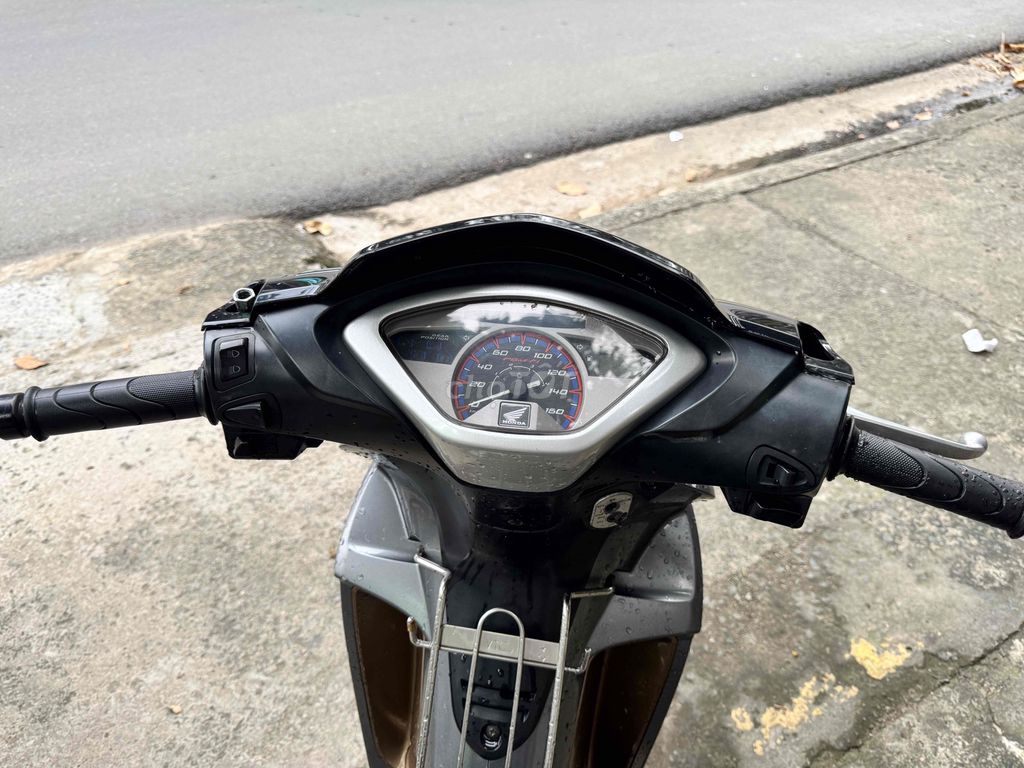 bán xe fu X fj.. Mua bán Xe máy tại Thành phố Biên Hòa Đồng Nai được đăng bởi Cua hàng xe máy khánh den hình 8