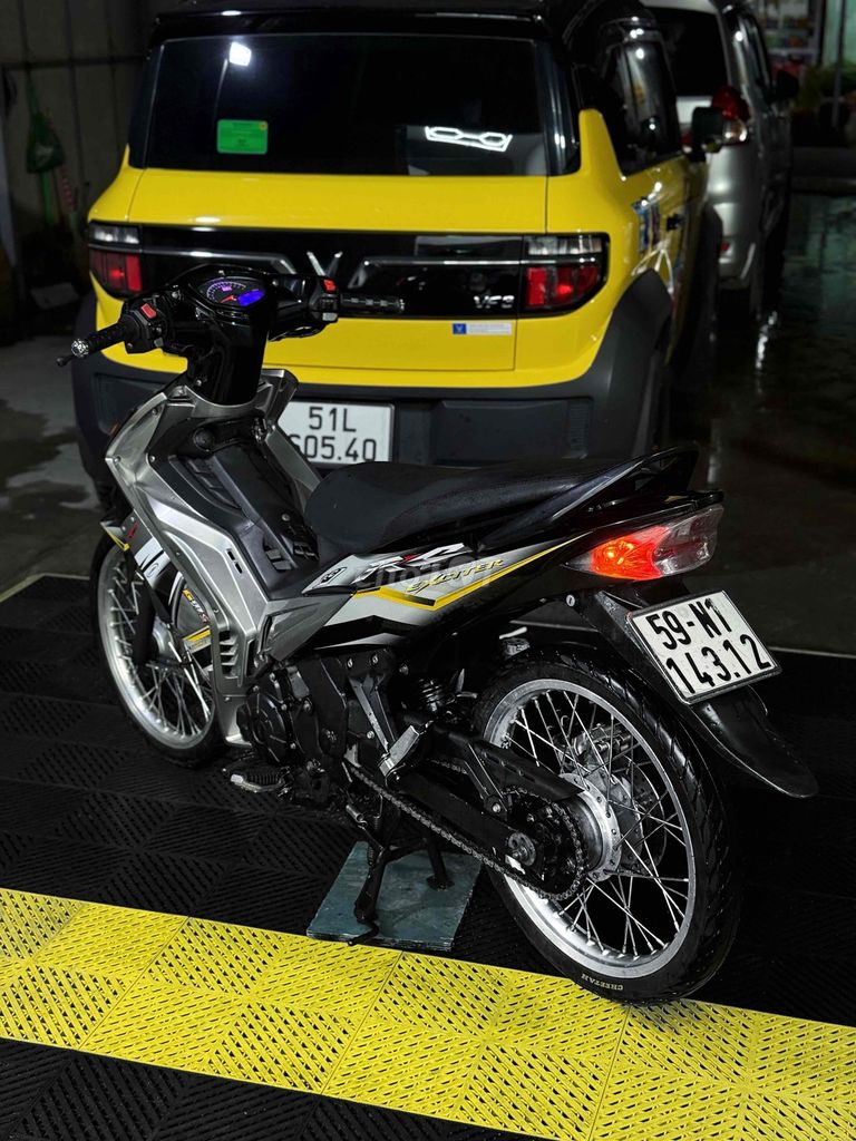Yamaha Exciter 57zz Đen Bạc. Mua bán Xe máy tại Huyện Củ Chi Tp Hồ Chí Minh được đăng bởi Hồ Công Bằng hình 6
