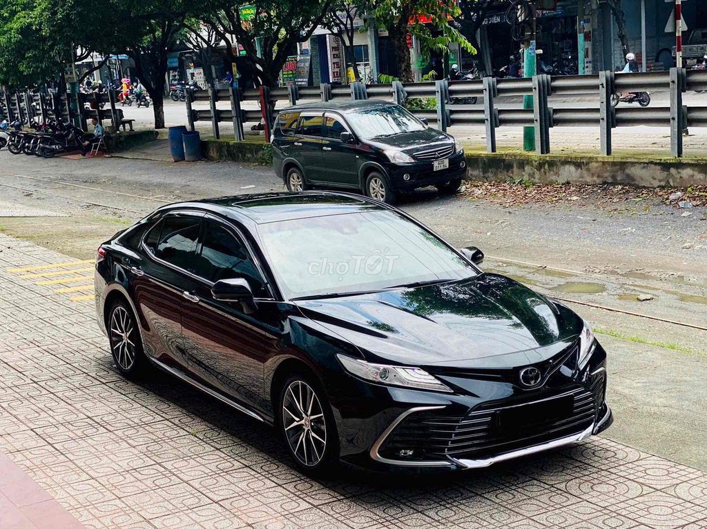Camry 2022 2.0Q 1 Chủ Odo 5v Cực Đẹp Giá Tốt. Mua bán Ô tô tại Thành phố Dĩ An Bình Dương được đăng bởi Trương Công Lý hình 1