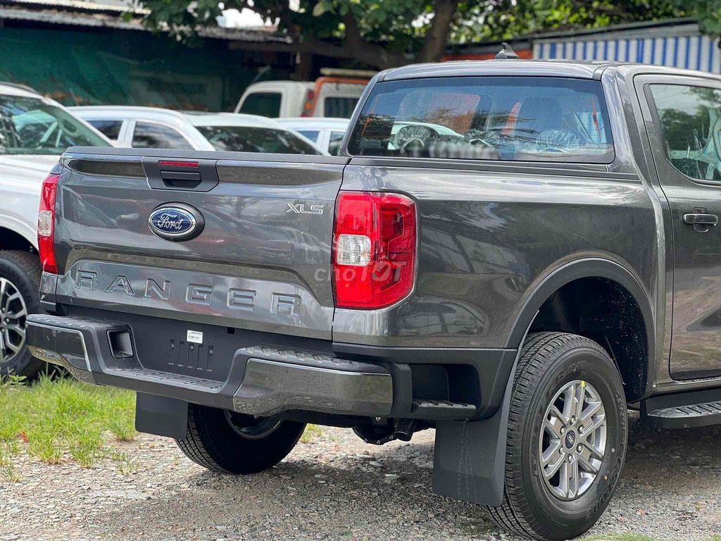 Ford Ranger XLS ĐỦ MÀU. Mua bán Ô tô tại Thành phố Thanh Hóa Thanh Hóa được đăng bởi Ngọc Ford Thanh Hoá hình 14