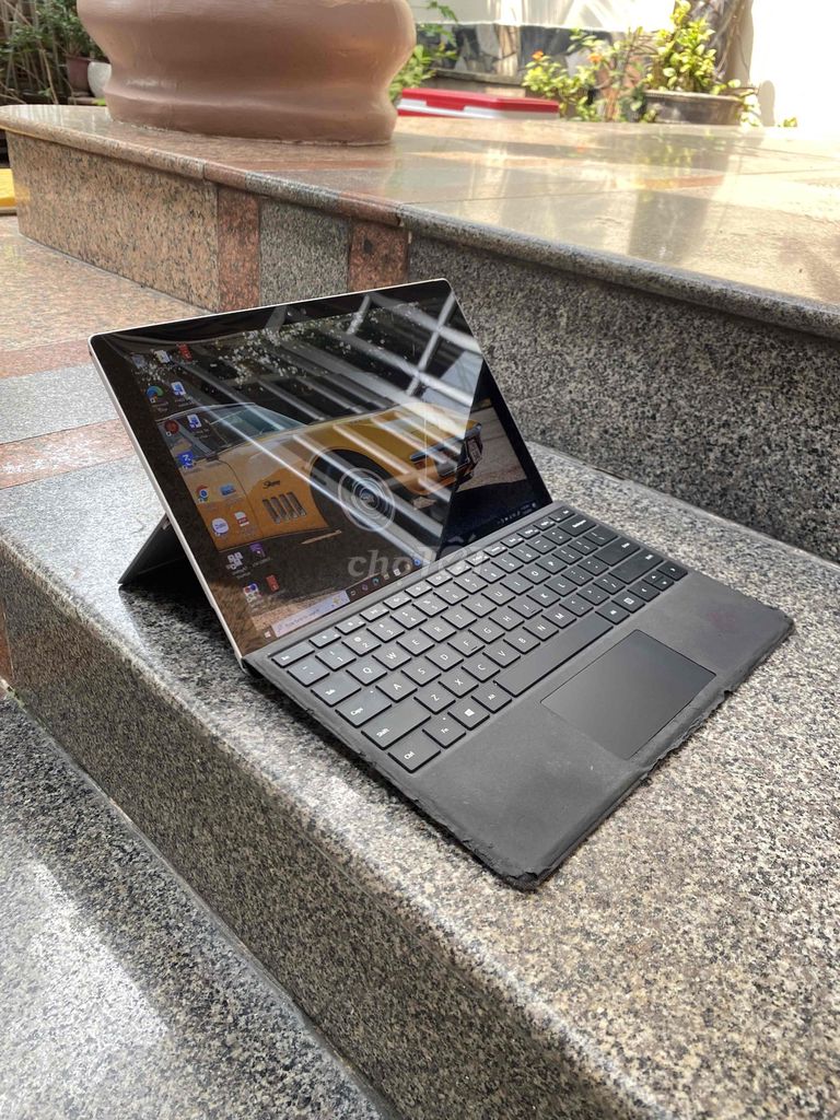 Microsoft Surface Pro 4 i5 4GB/128GB. Mua bán Laptop tại Huyện Hóc Môn Tp Hồ Chí Minh được đăng bởi Nguyễn Đăng Quang Minh hình 1