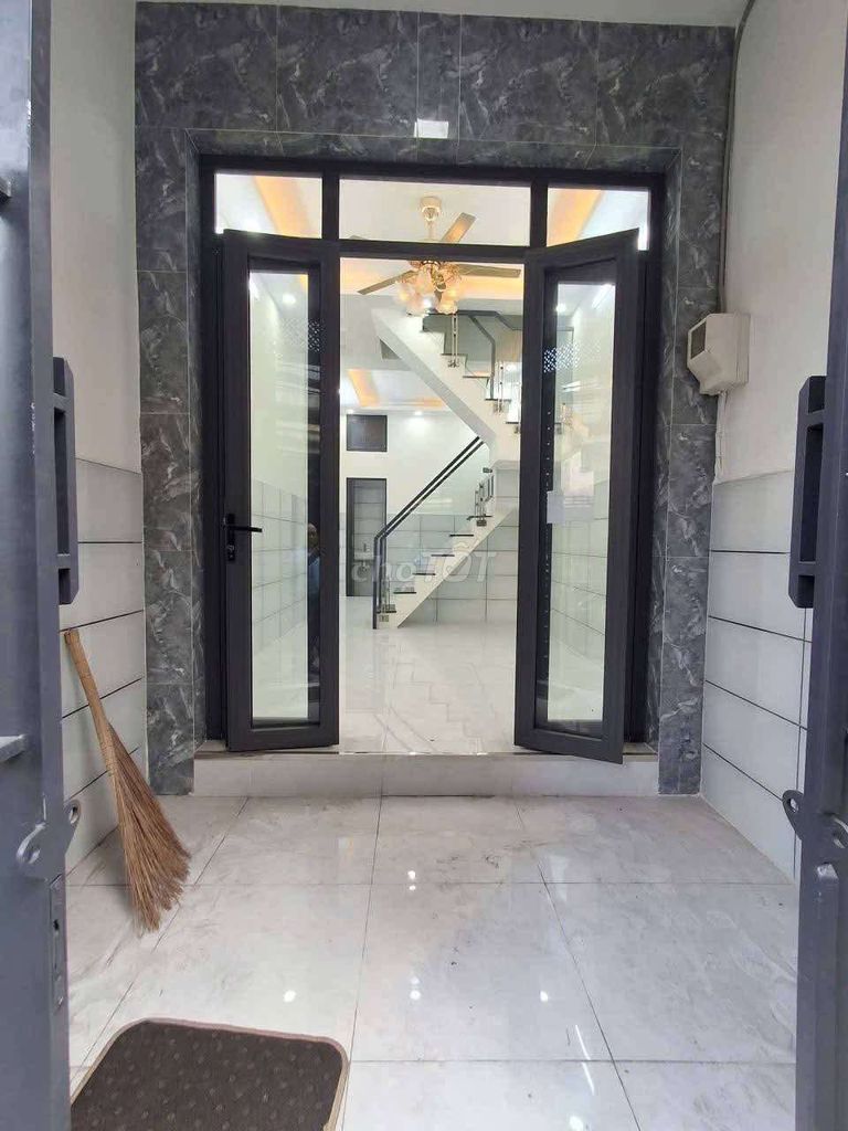 GẤP GẤP KẸT TIỀN BÁN NHÀ QUẬN 8