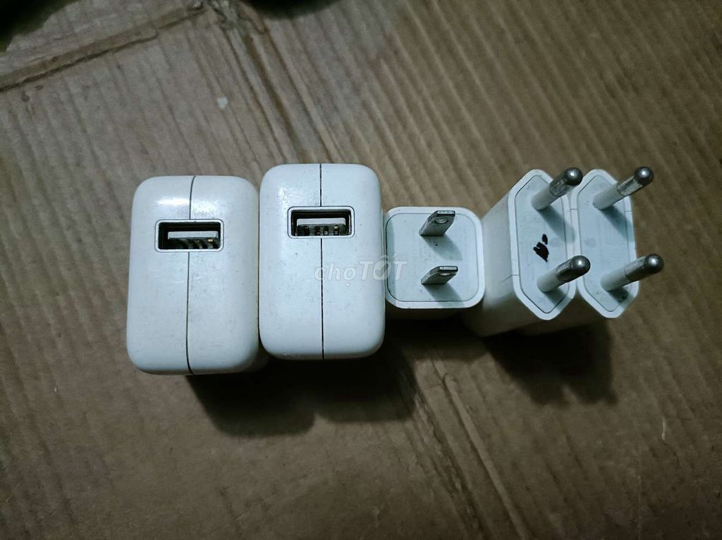 Củ sạc iPhone Trắng. Mua bán Phụ kiện (Màn hình, Chuột...) tại Huyện Củ Chi Tp Hồ Chí Minh được đăng bởi Minh Ngọc hình 1