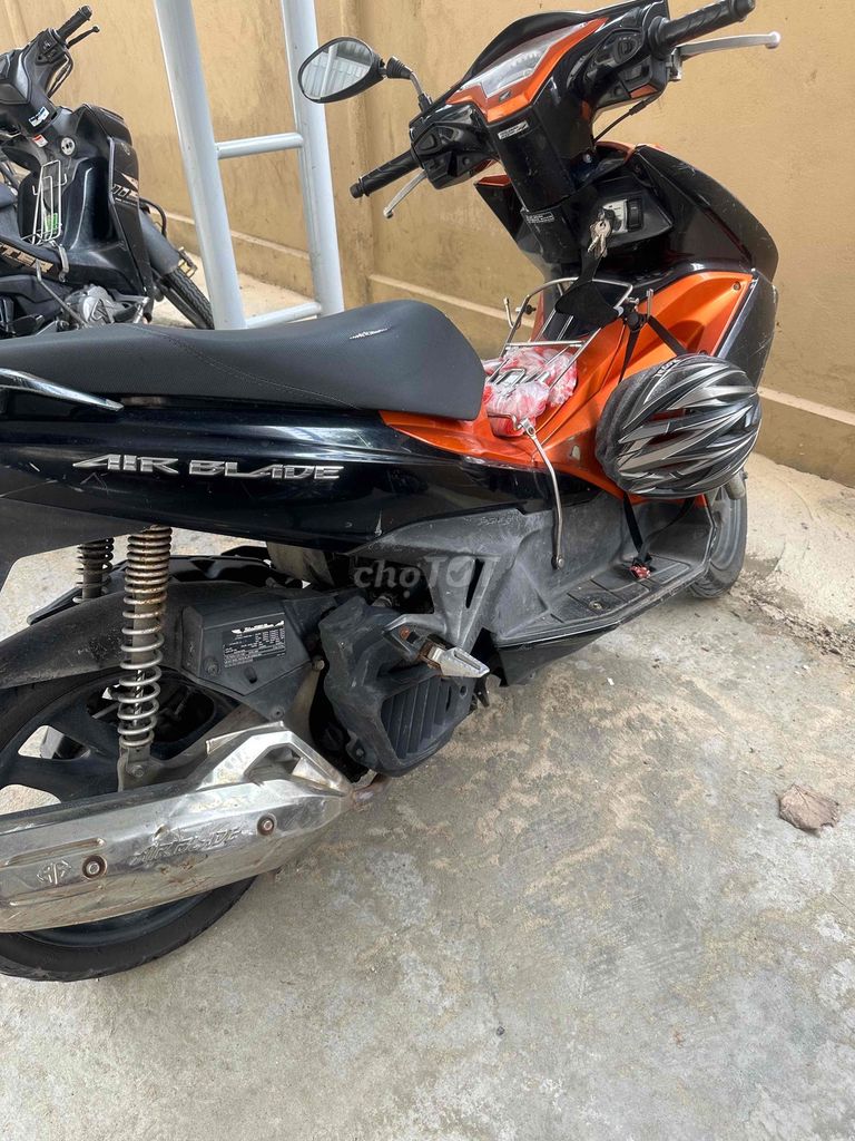 Honda Air Blade 2013 оранжево-черный Дананг