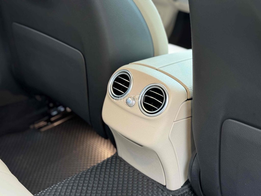 Mercedes Benz C Class 2019 C200 - 34000 km. Mua bán Ô tô tại Quận 11 Tp Hồ Chí Minh được đăng bởi Thành Mazda  hình 12