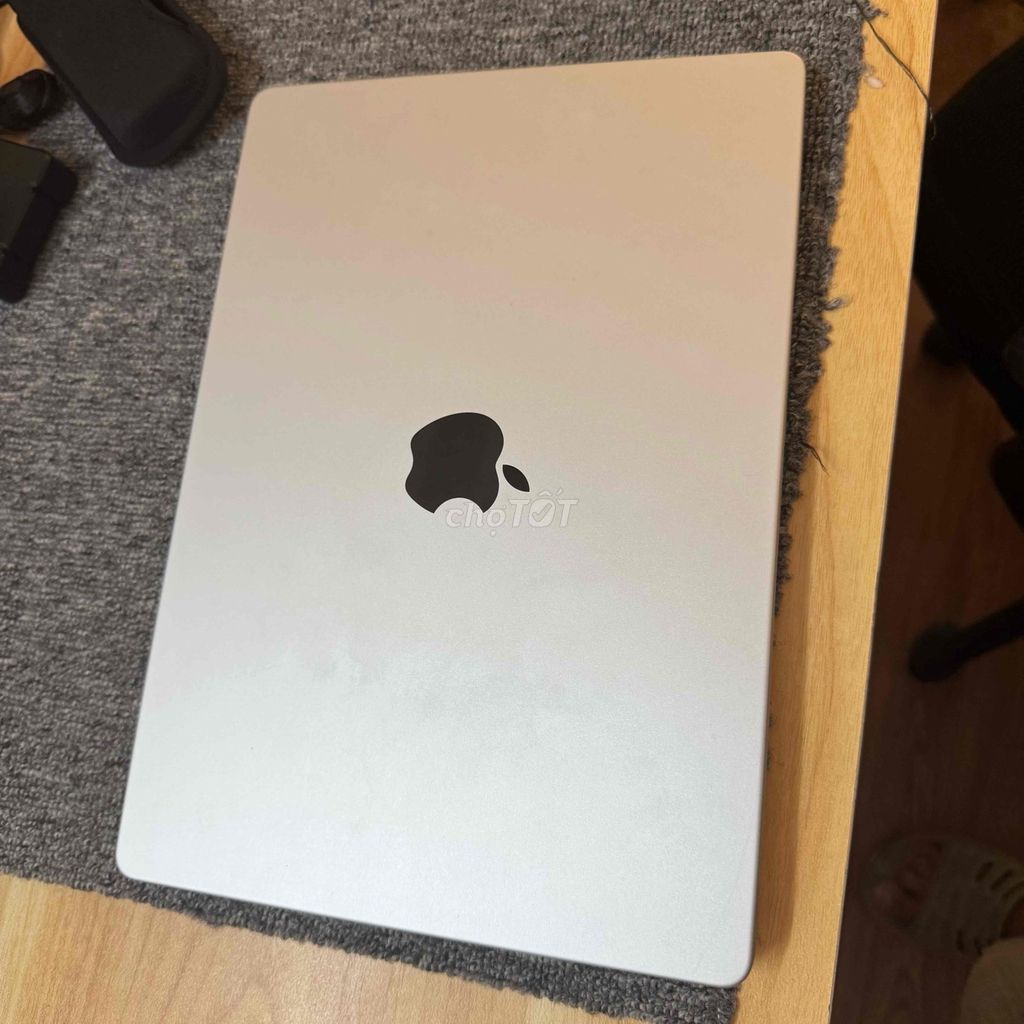 Macbook Pro M1 Max 14” 2021 32g/1T sạc65 bh3 th Fu. Mua bán Laptop tại Quận 3 Tp Hồ Chí Minh được đăng bởi Phúc Nguyễn hình 1