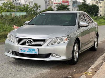 Toyota Camry 2014 2.5Q - 96000 km. Mua bán Ô tô tại Quận Gò Vấp Tp Hồ Chí Minh được đăng bởi Thanh 