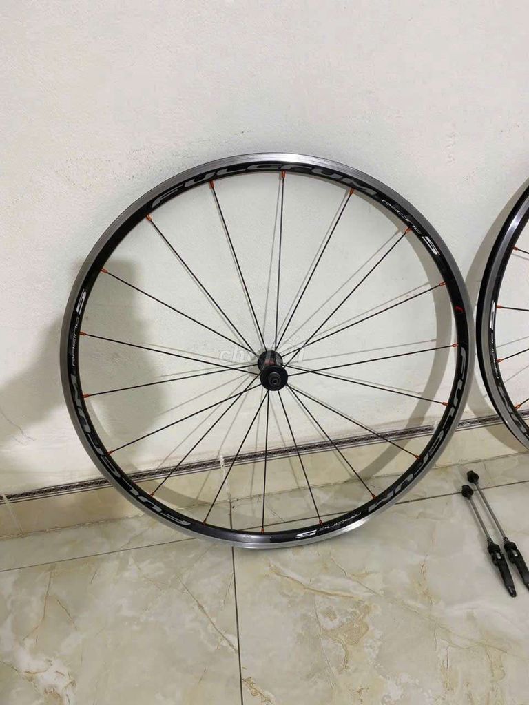 Cặp vành nhôm fulcrum racing 5 chính hãng Italy. Mua bán Phụ tùng xe tại Quận Hải Châu Đà Nẵng được đăng bởi Đỗ Mậu hình 2