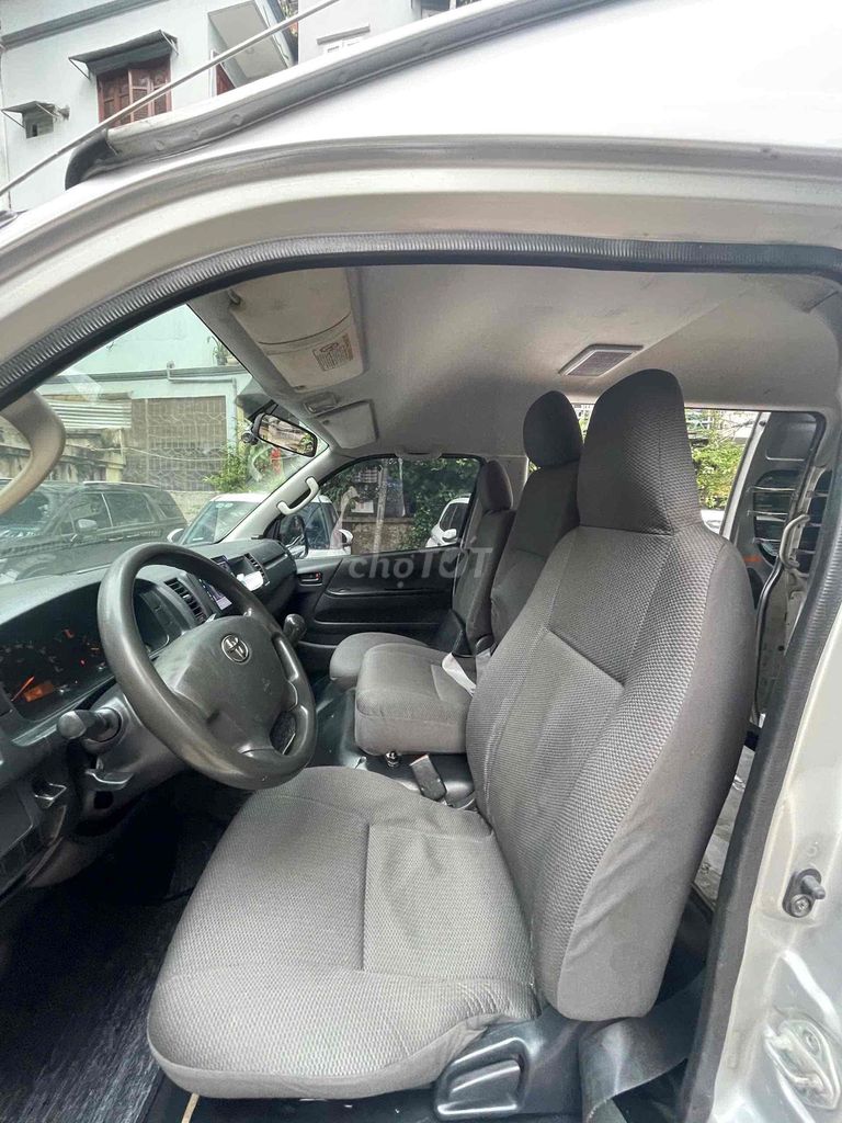 bán Toyota Hiace, 2018, hoán cải 3 chỗ, xe chất. Mua bán Ô tô tại Quận Ba Đình Hà Nội được đăng bởi NGUYỄN VĂN TIẾN hình 3