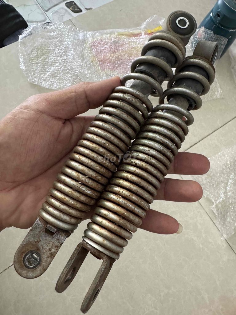 Phuộc Trước xe Julio. Mua bán Phụ tùng xe tại Thành phố Rạch Giá Kiên Giang được đăng bởi Sipo hình 6