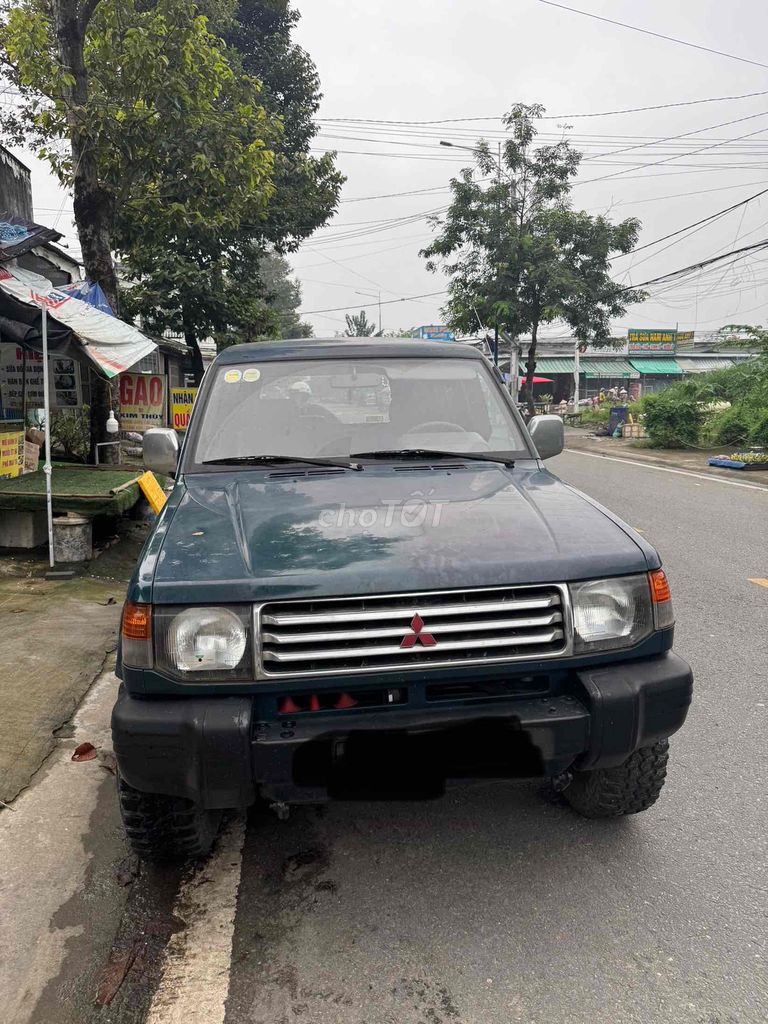 Mitsu Pajero chính chủ bs61 máy êm. Mua bán Ô tô tại Thành phố Thủ Dầu Một Bình Dương được đăng bởi hien pham hình 1