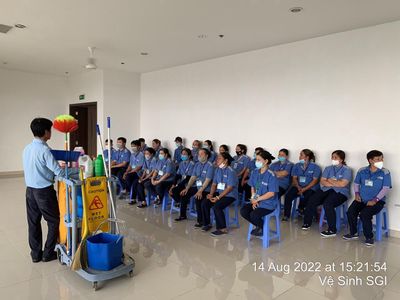 GIÁM SÁT VÀ NHÂN VIÊN TẠP VỤ LÀM QUẬN 5