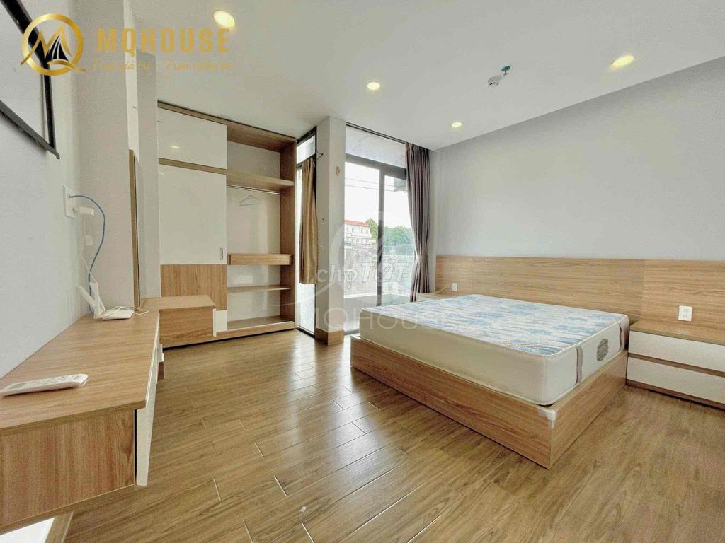 CHDV full nội thất 2pn2wc ban công, cửa sổ máy giặt riêng ngay sân bay
