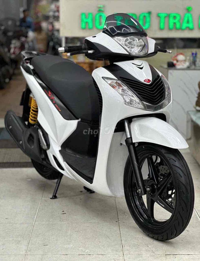 #sh Việt Nam! 125 lên áo ý khoá smk chính chủ. Mua bán Xe máy tại Thành phố Thủ Đức Tp Hồ Chí Minh được đăng bởi ÔTÔ XE MÁY THÁI HOÀ  hình 1