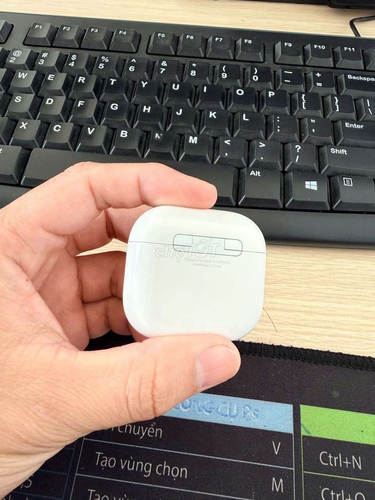 Tai nghe Apple AirPods Pro Trắng. Mua bán Tivi, Âm thanh tại Thành phố Sóc Trăng Sóc Trăng được đăng bởi Trần Vĩnh Thành hình 1