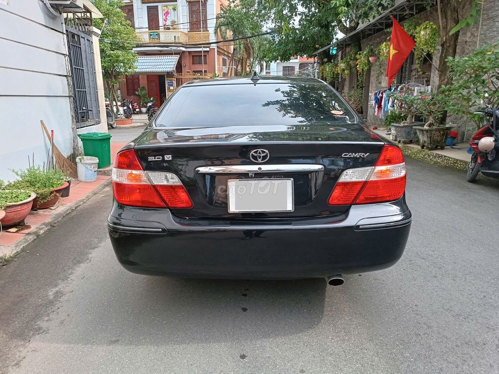 Toyota Camry 3.0V model 2004 màu đen cọp. Mua bán Ô tô tại Quận Gò Vấp Tp Hồ Chí Minh được đăng bởi Việt 8080 hình 3