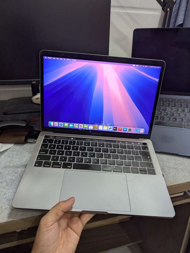 Apple MacBook Pro 2019 i7 16GB/512GB. Mua bán Laptop tại Quận Liên Chiểu Đà Nẵng được đăng bởi nguyễn xuân lộc hình 1