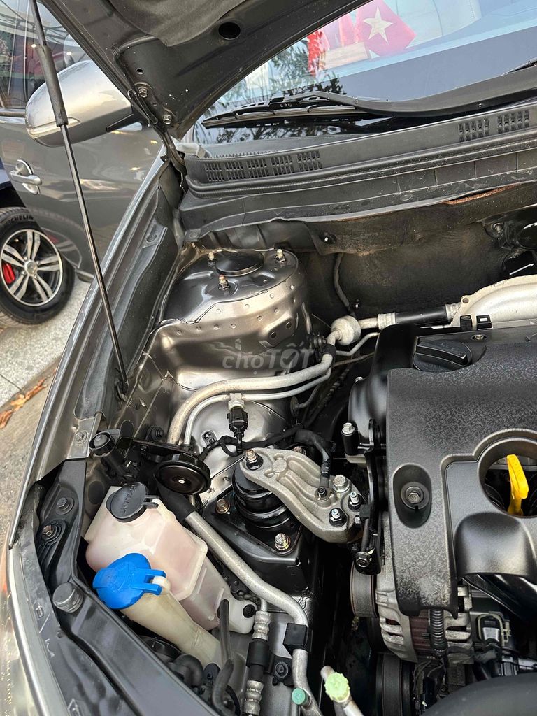 Hyundai Avante Sedan Số sàn Xám. Mua bán Ô tô tại Thành phố Bến Tre Bến Tre được đăng bởi Phương Bến Tre hình 17