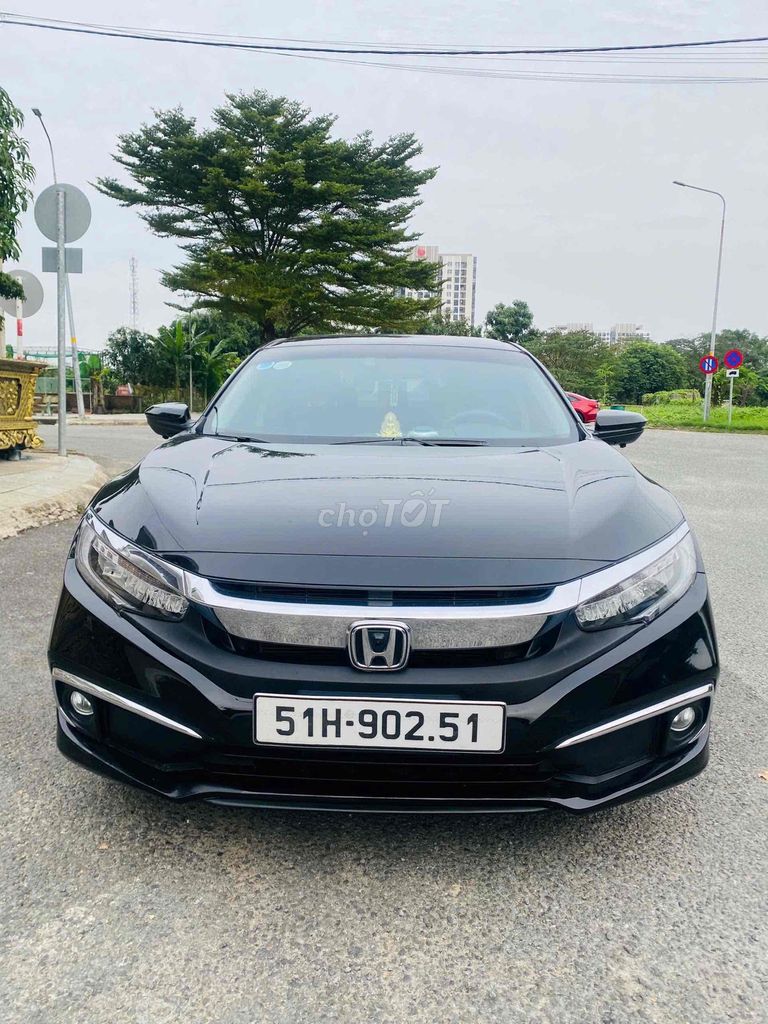 Honda Civic 1.8G 2021 đen xe rất đẹp