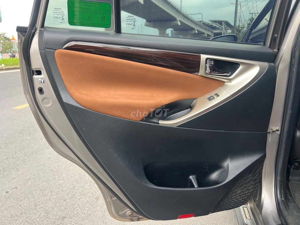 Innova 2017 2.0V bản cao cấp- 97.000 km. Mua bán Ô tô tại Quận Gò Vấp Tp Hồ Chí Minh được đăng bởi TOYOTA SURE GÒ VẤP hình 9