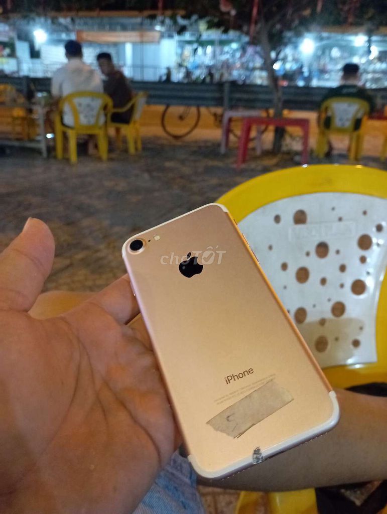 Apple iPhone 7 128GB Vàng hồng Nguyên zin. Mua bán Điện thoại tại Huyện Phú Tân An Giang được đăng bởi Phúc Nhàn hình 1