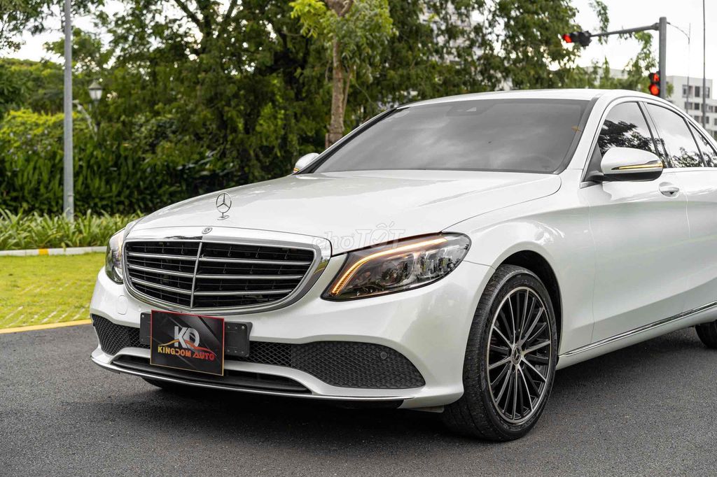 C200 Exclusive Sx 2021 màu trắng sang trọng. Mua bán Ô tô tại Quận 7 Tp Hồ Chí Minh được đăng bởi Dương Phương hình 7