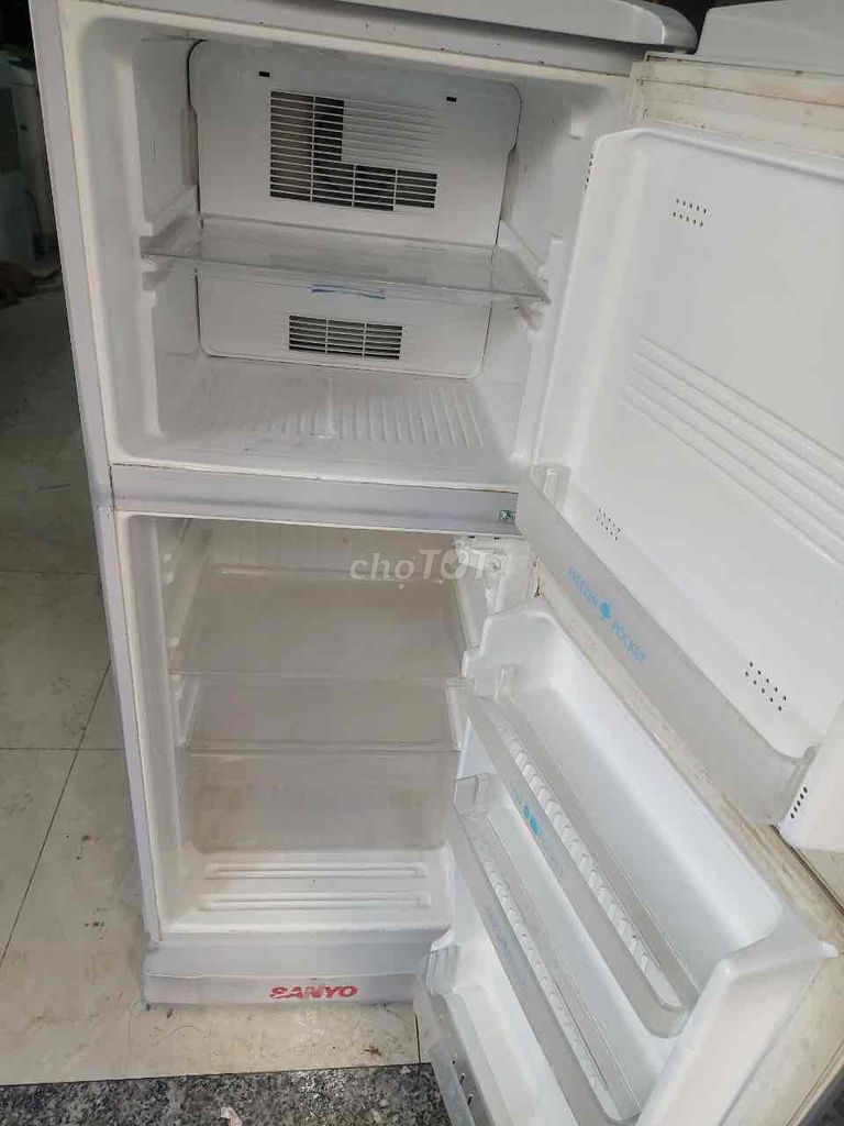 tủ lạnh k bám tuyết có ship tủ 120l