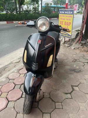 Xe điện Vespa Đủ biển đăng kí giá rẻ. Mua bán Xe điện tại Quận Bắc Từ Liêm Hà Nội được đăng bởi Kim ngân