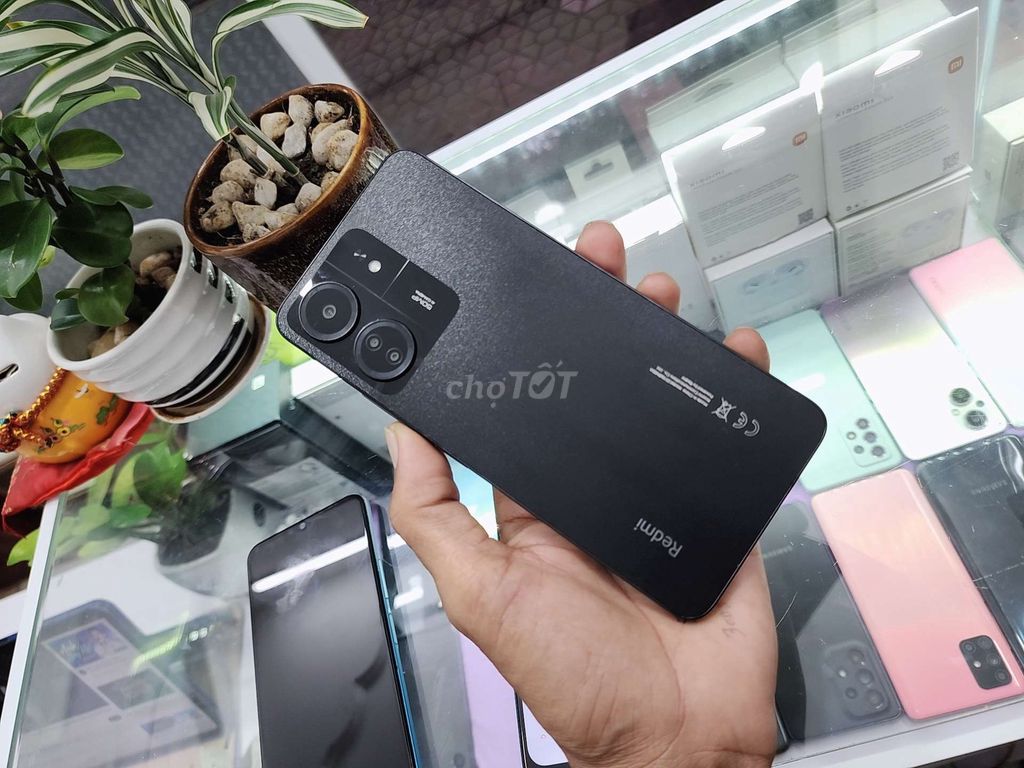Xiaomi Redmi 13C 128GB Đen 98-99%. Mua bán Điện thoại tại Quận Ninh Kiều Cần Thơ được đăng bởi Huy hình 1