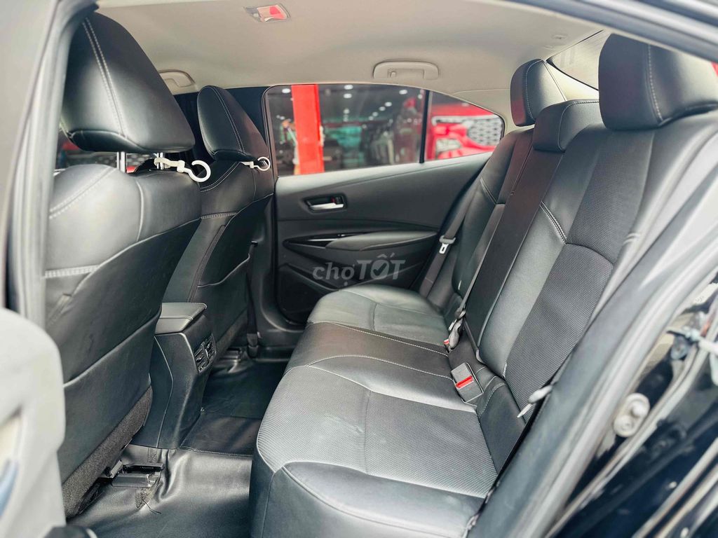 Toyota Altis 2022 1.8V Đen 37.000 km. Mua bán Ô tô tại Quận Hoàng Mai Hà Nội được đăng bởi anh Biên hình 9