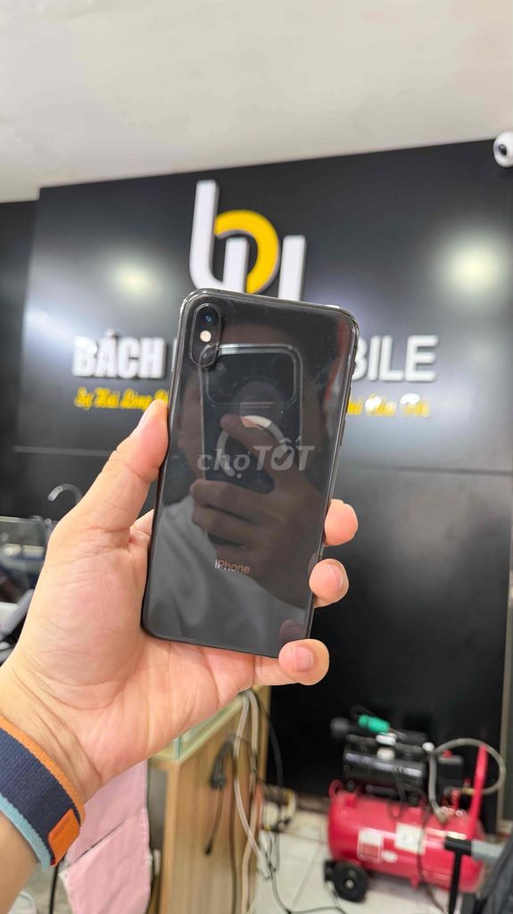 iPhone Xs 64GB Đen Pin thay mới 100%. Mua bán Điện thoại tại Quận Bình Thạnh Tp Hồ Chí Minh được đăng bởi Phan Việt hình 1