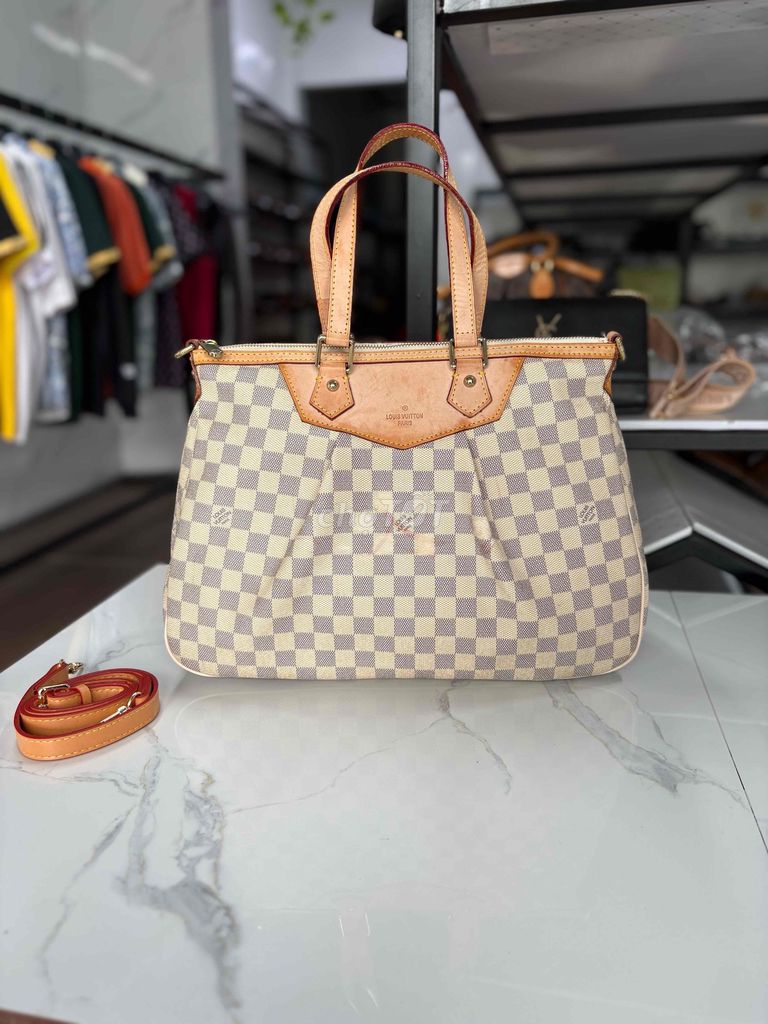 Túi xách Louis Vuitton Nữ Da thật. Mua bán Túi xách tại Thành phố Rạch Giá Kiên Giang được đăng bởi Túi secondhand hình 1