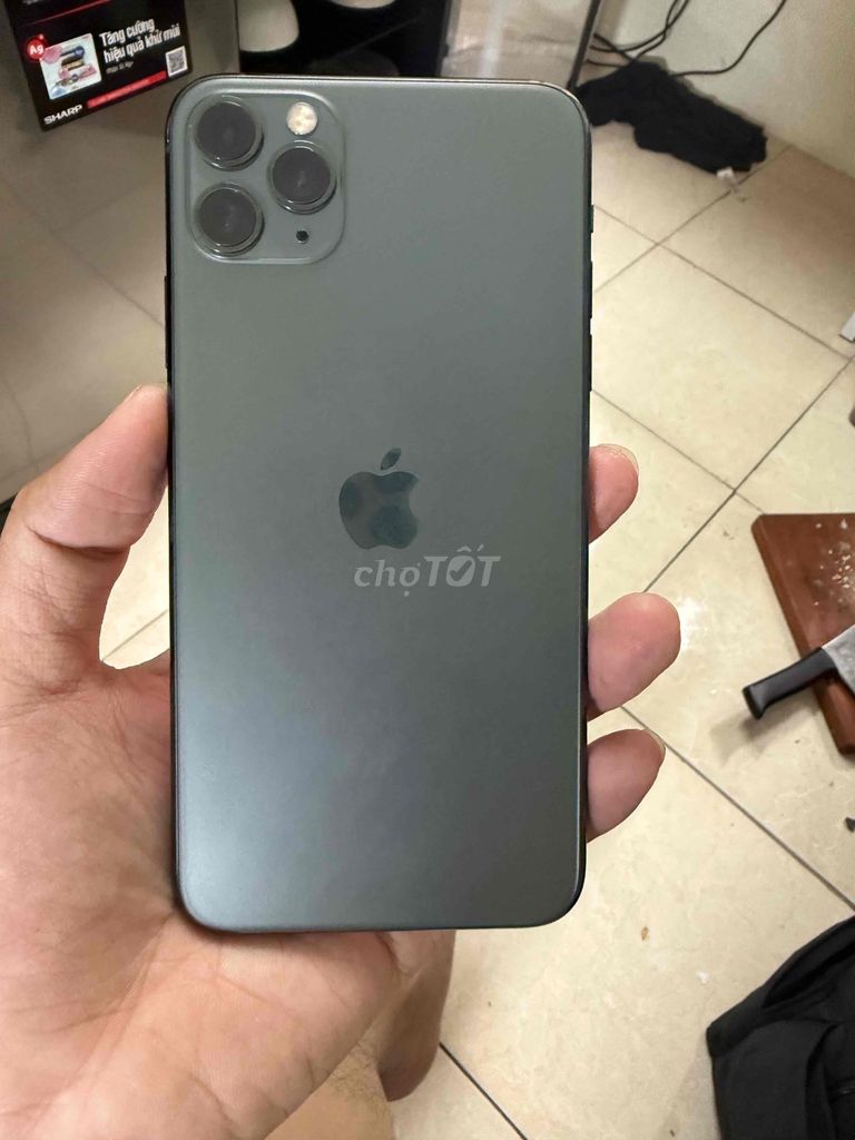 Apple iPhone 11 Pro Max 64GB Xám Đã thay pin. Mua bán Điện thoại tại Quận Cầu Giấy Hà Nội được đăng bởi Le Toan hình 1
