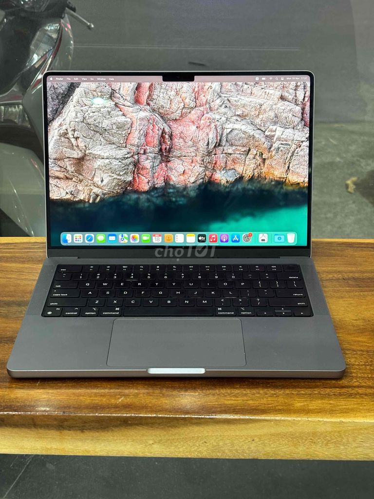 Macbook Pro 14" M1 Pro 16/512 Gray 99% đẹp keng