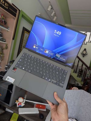 Asus Zenbook S 14 OLED Xám Snapdragon X-1