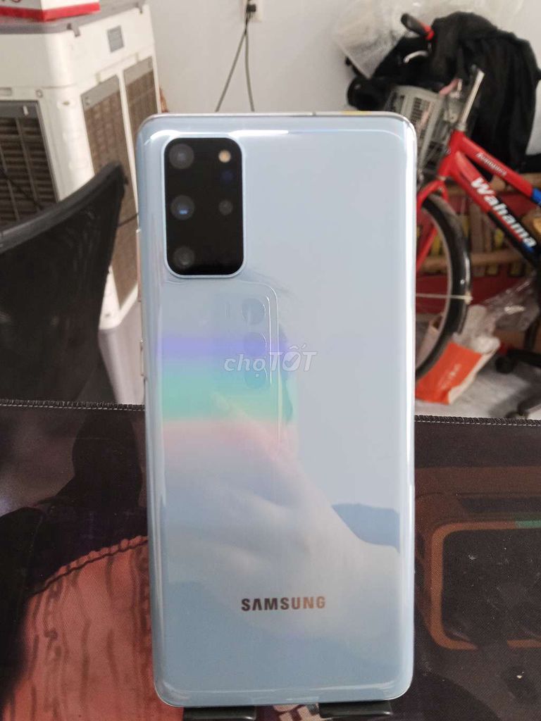 Samsung Galaxy S20+ 5G 128GB Bạc. Mua bán Điện thoại tại Quận Thanh Xuân Hà Nội được đăng bởi Hoàng Anh Mobile hình 1
